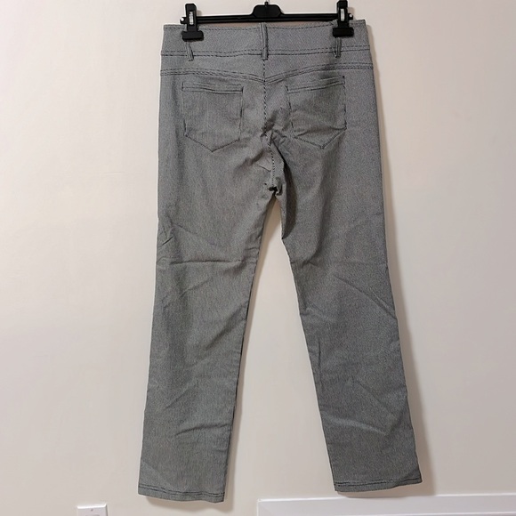 NWT BRENDA BEDDOME Straight Leg Pant 607A Houndstooth Black White Size 31 - Picture 9 of 11